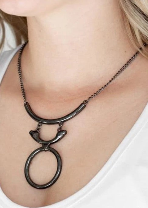 Walk Like An Egyptian (black)