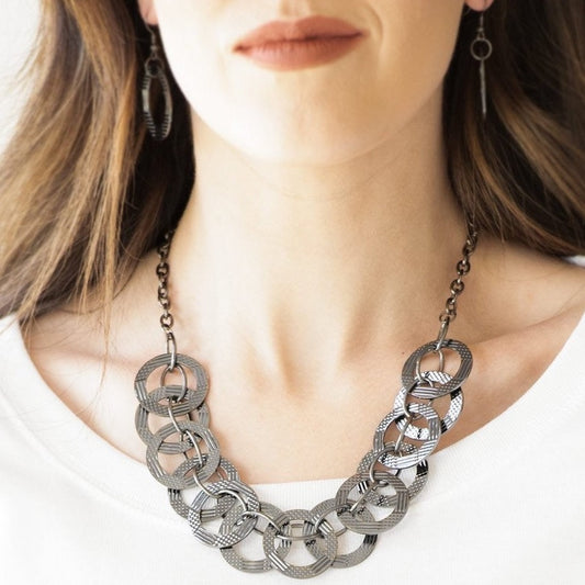 The Main Contender (black)