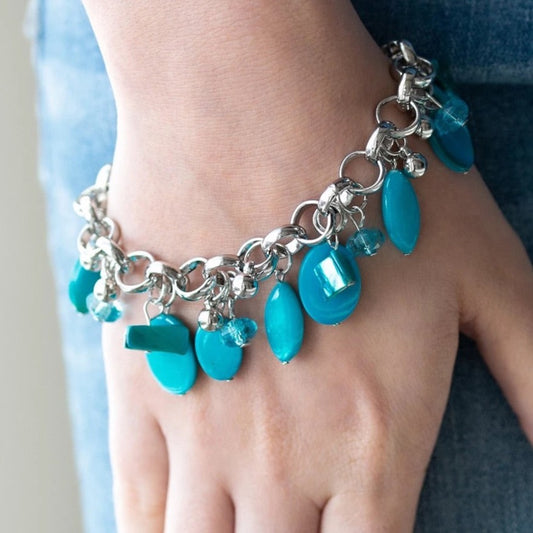 Seashore Sailing (blue)