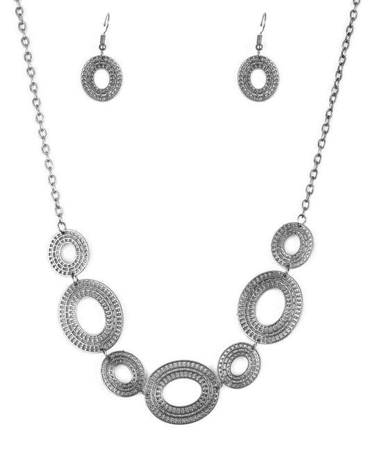 Basically Baltic (black)