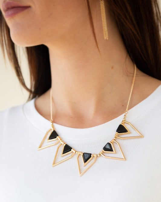 The Pack Leader (black/gold)