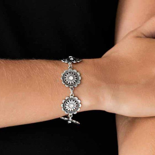 Funky Flower Child (silver)