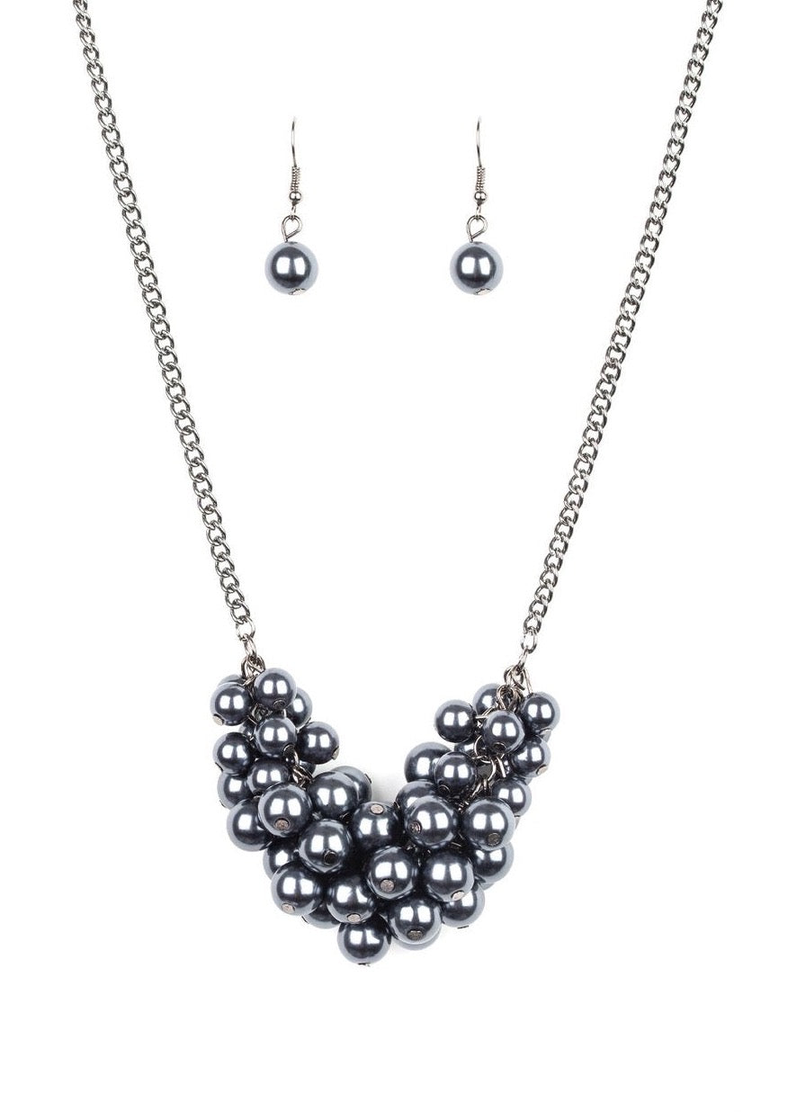 Grandiose Glimmer (black)