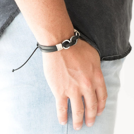 Off Road Tourist (black)