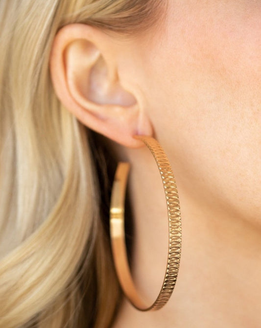 Retro Rebellion (gold)