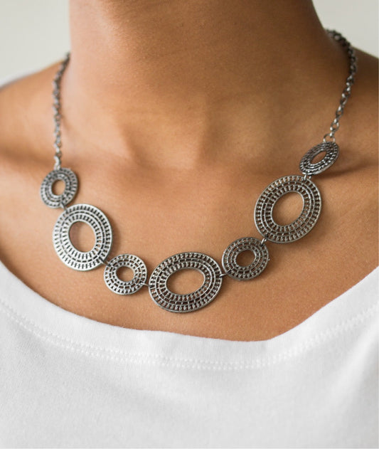 Basically Baltic (black)