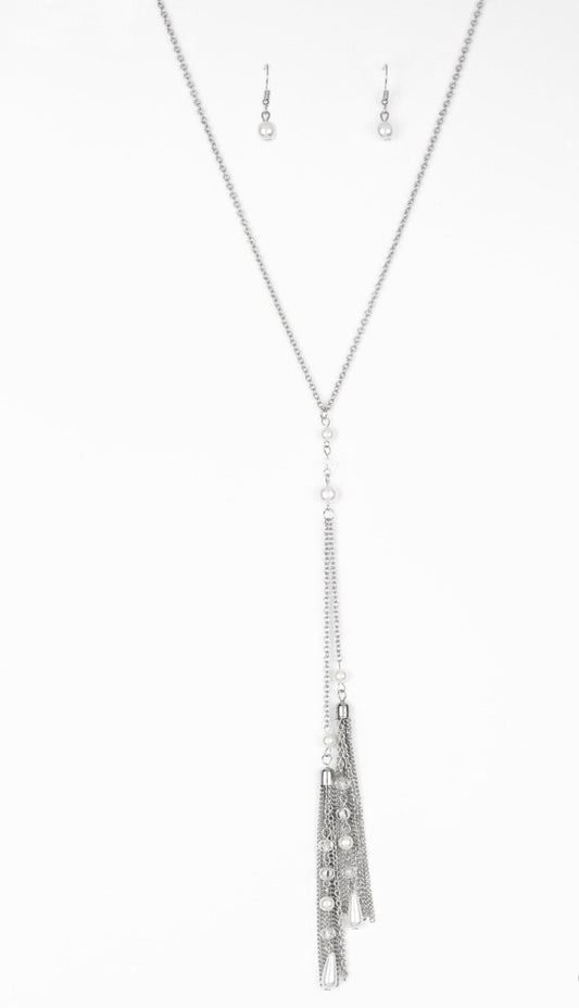 Timeless Tassels (silver)