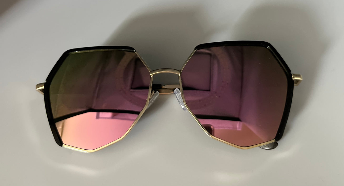 Pink lens