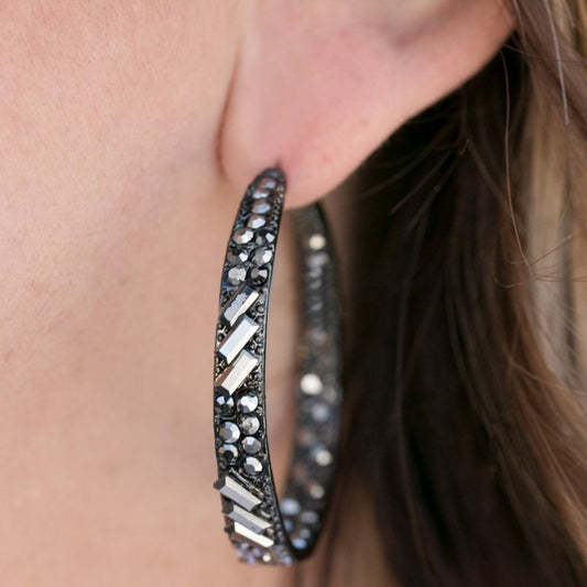 Glitzy by Association (black)